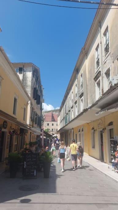 Old Port View Apartment, Διαμέρισμα Στο Κέντρο 2 Υπνοδωματίων Corfu  Exterior photo