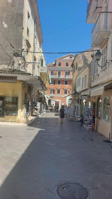 Old Port View Apartment, Διαμέρισμα Στο Κέντρο 2 Υπνοδωματίων Corfu  Exterior photo